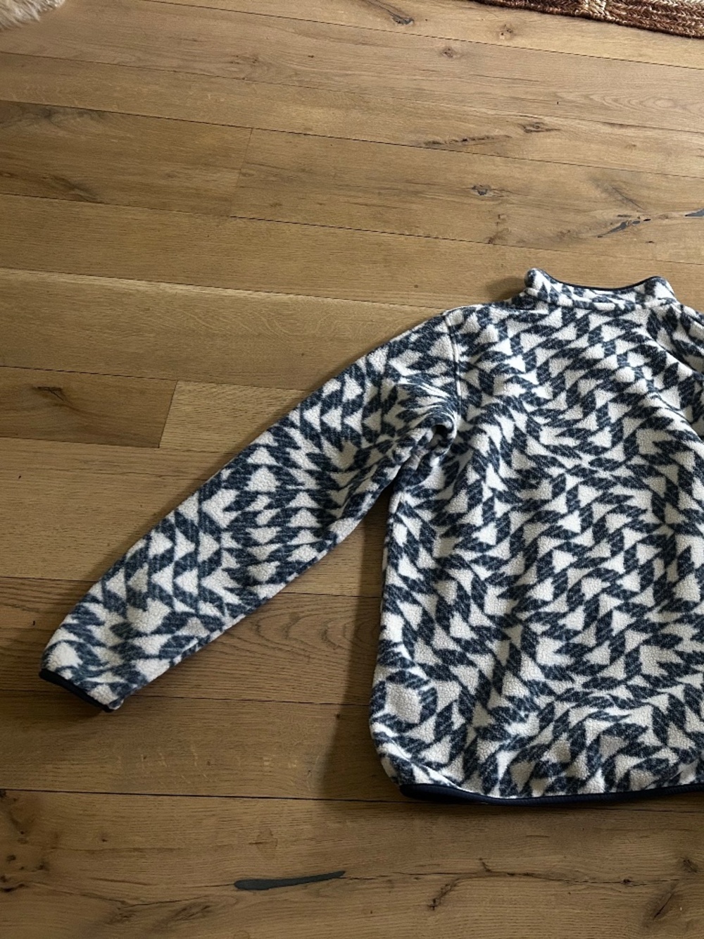 PATAGONIA WOMEN'S LIGHTWEIGHT SYNCHILLA SNAP-T FLEECE PULLOVER LARGE L - Picture 3 of 9